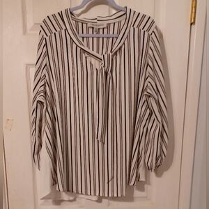 💰 Tempted Hearts Tie Front Blouse